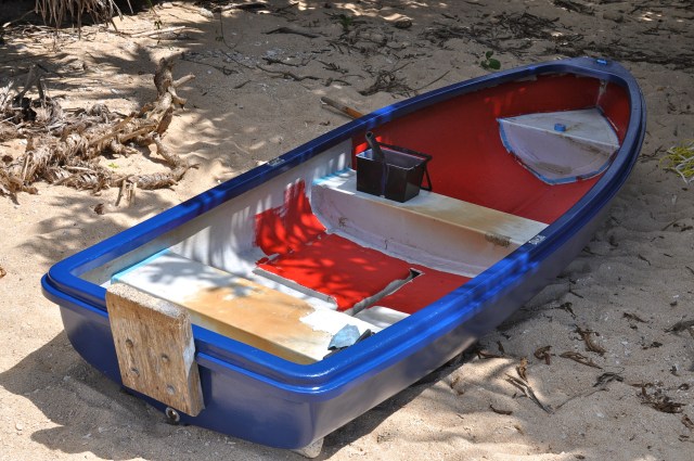 Sink me the ship, Master Gunner - sink her, split her in twain! Fall into the hands of God, not into the hands of Spain!'