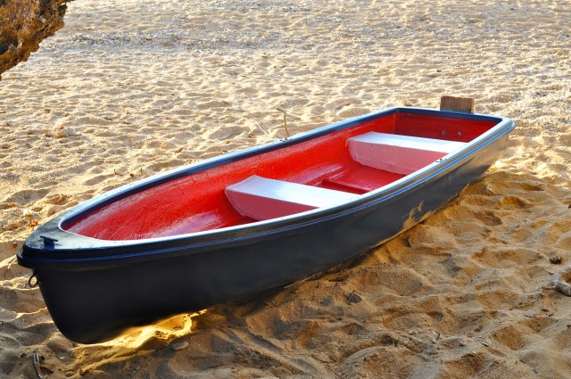 ‘We have fought such a fight for a day and a night As may never be fought again! We have won great glory my men! And a day less or more At sea or ashore, We die - does it matter when?