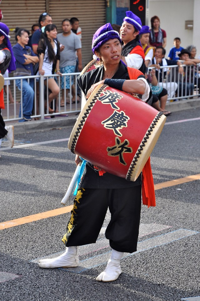 Come they told me, pa rum pum pum pum 