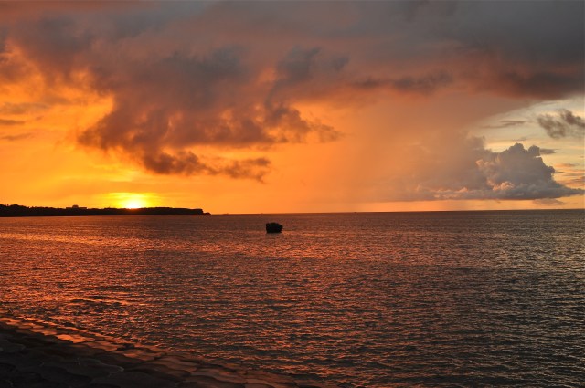 A sunset that I miss rankles