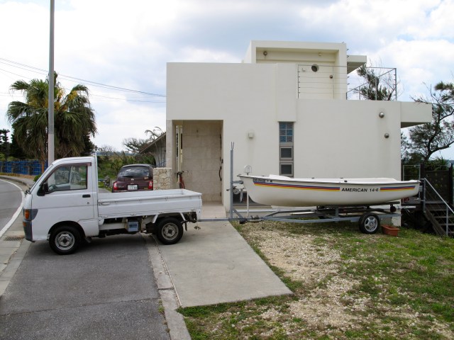The rig in front of the house