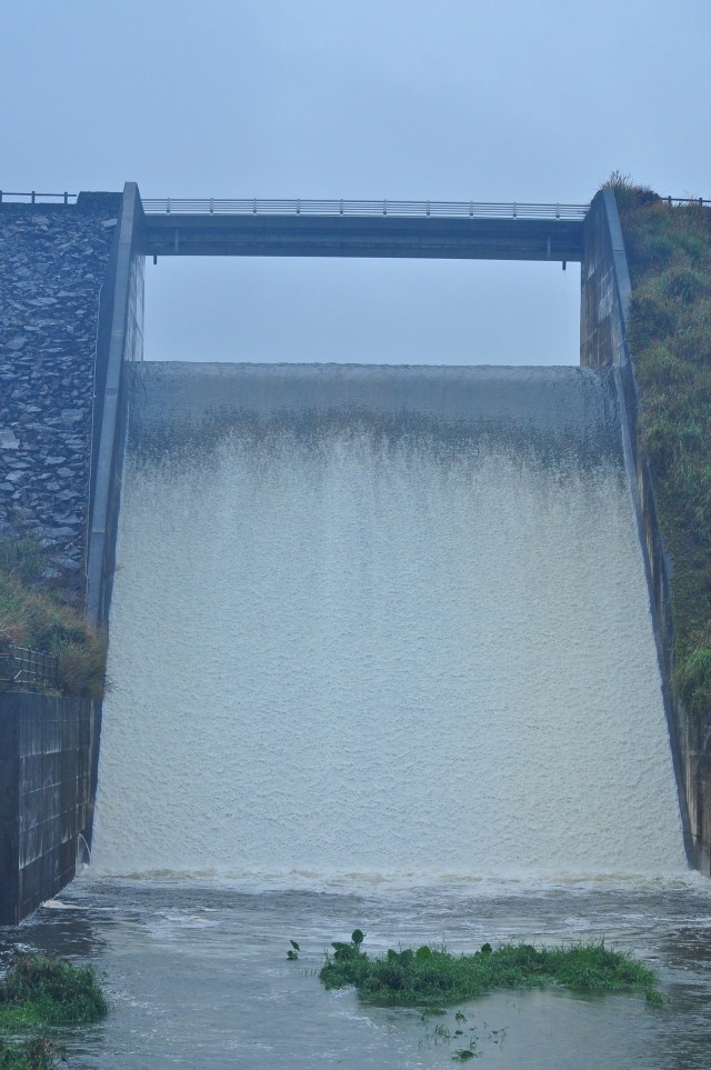 Nagahama Dam in spate