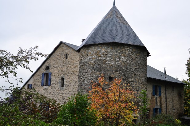 The little window top right would be my room