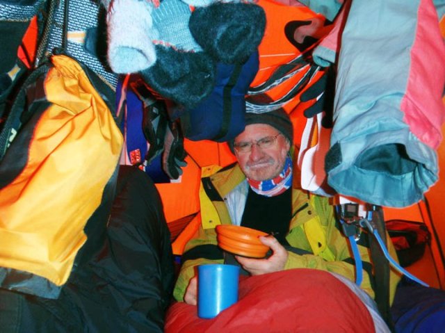 68533_10150143888874616_5192659_n